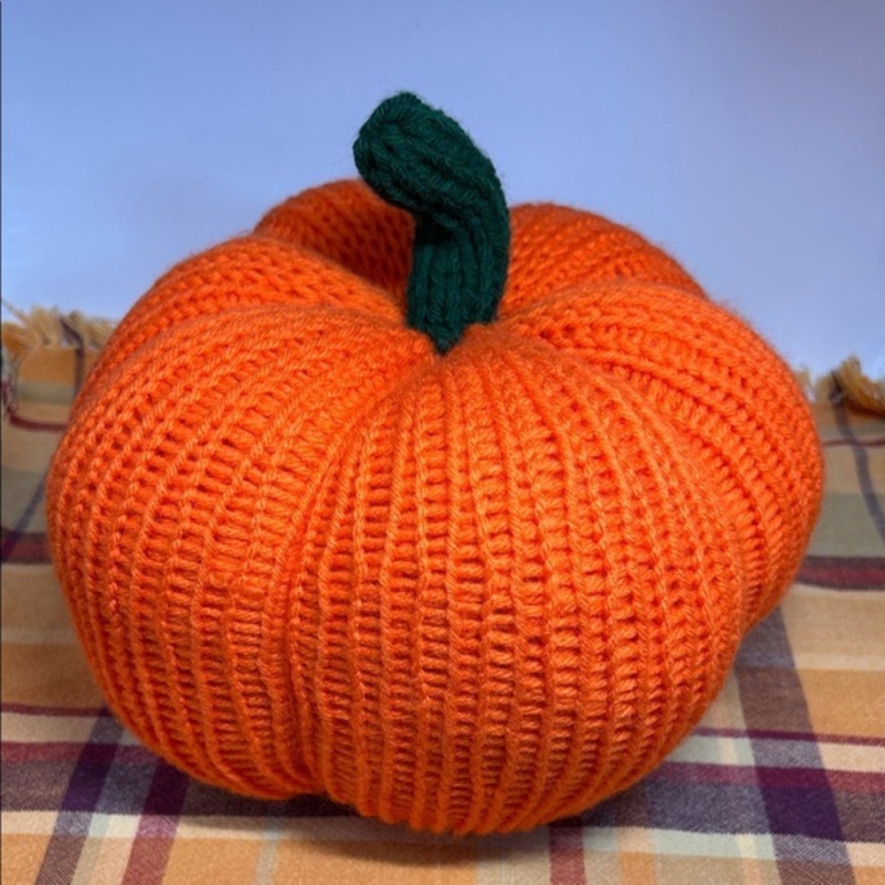 Handmade Knit Pumpkin Decor